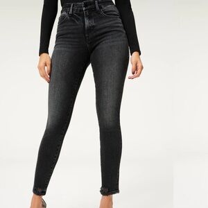 Good legs mid rise skinny fit jeans